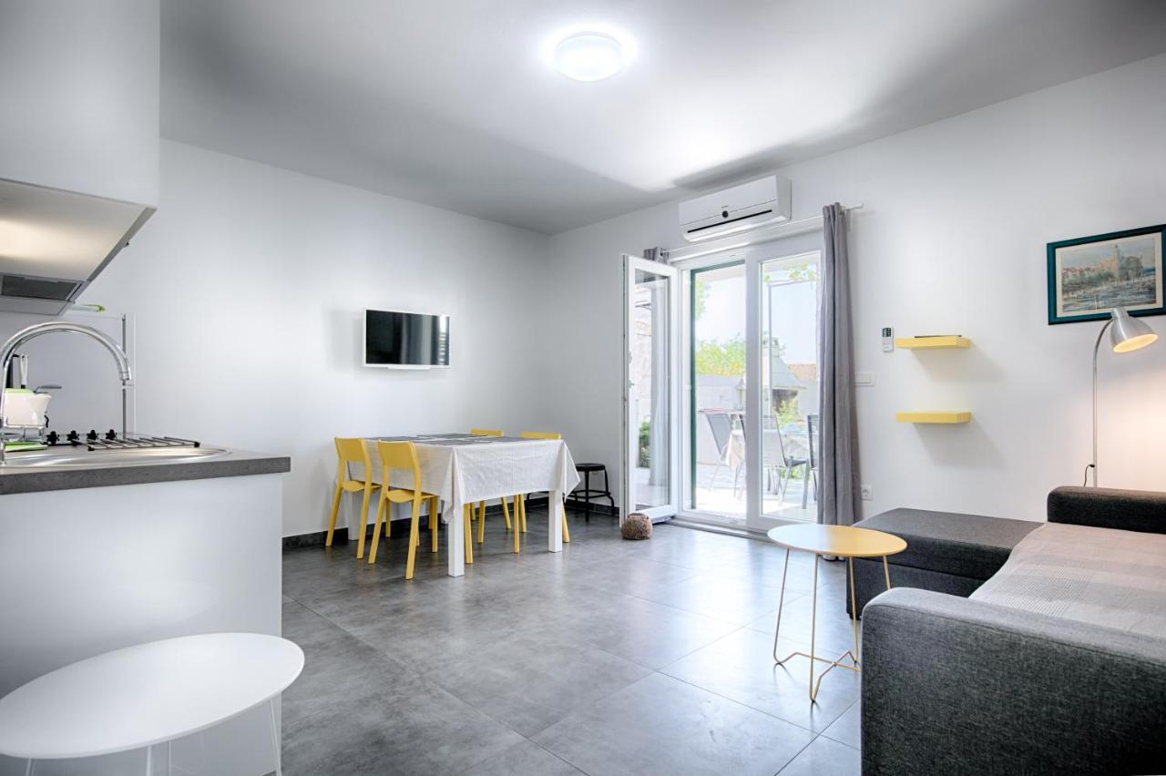 Apartmani Dule Komiža Eksteriør bilde