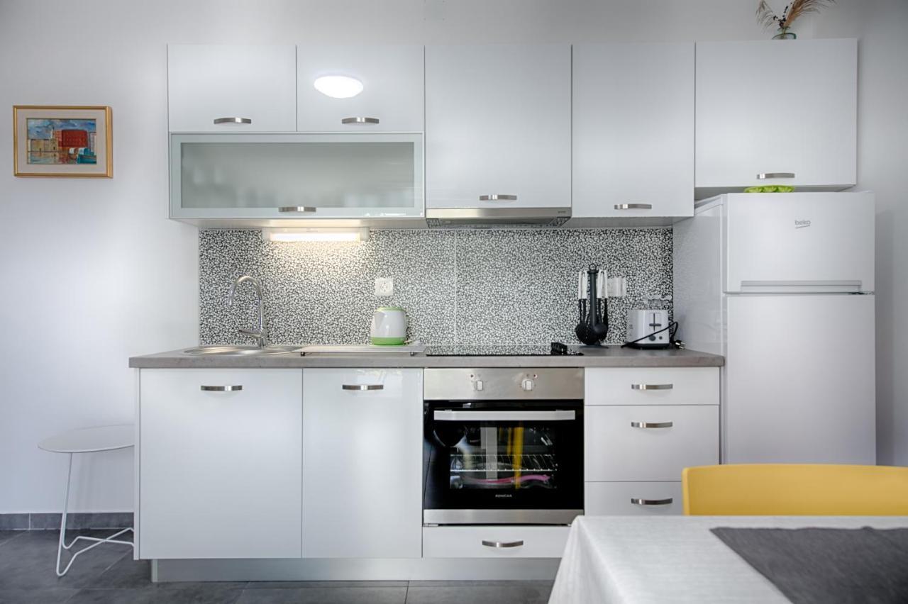 Apartmani Dule Komiža Eksteriør bilde