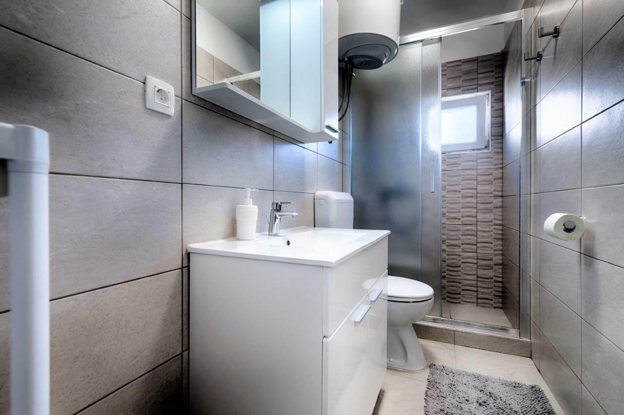 Apartmani Dule Komiža Eksteriør bilde