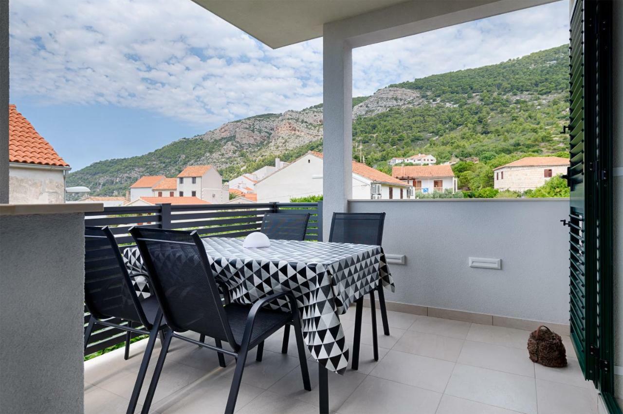 Apartmani Dule Komiža Eksteriør bilde